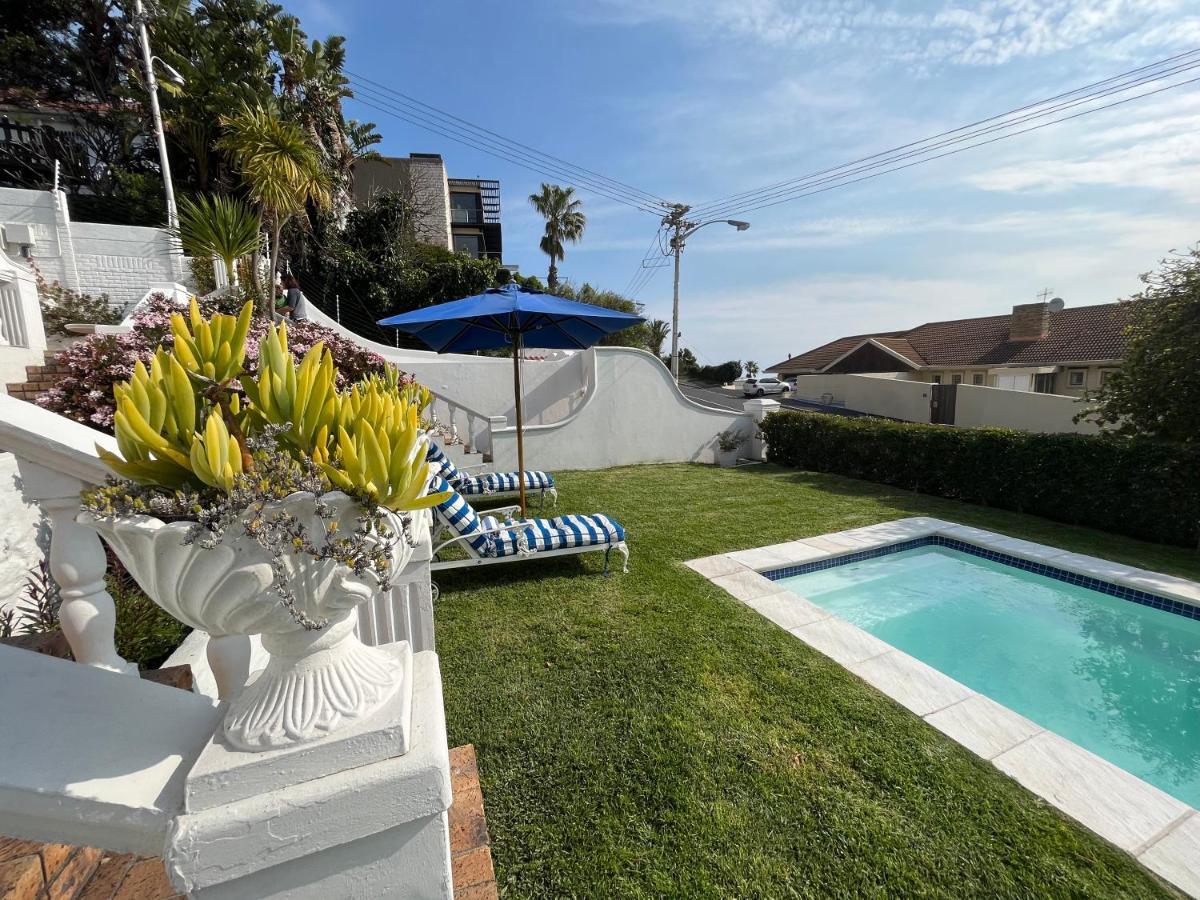 Villa On Camps Bay Drive Cape Town Exterior photo